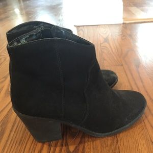 Black Women's suede Ankle Boots/Booties size 8.5